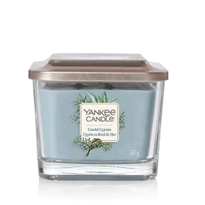 Yankee Coastal Cypress illatú közepes üveggyertya